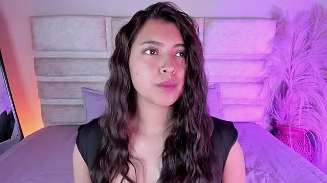 Rebeca Williams  online show from 11/08/25, 12:27