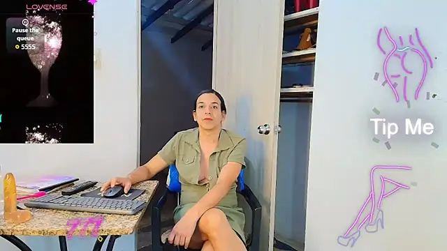 Oh Tique online show from 06/19/26, 06:01