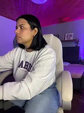 Snapshot of Isabella_boobd chatting on 01/29/25, 07:22 Isabella boobd online show from 01/29/25, 07:22