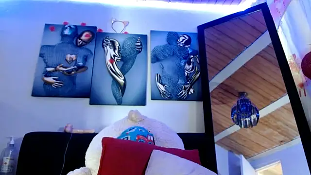 Snapshot of Maidi_ chatting on 03/20/25, 03:14 Maidi online show from 03/20/25, 03:14