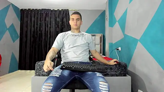 Snapshot of simookeler chatting on 03/15/25, 05:52 simookeler online show from 03/15/25, 05:52