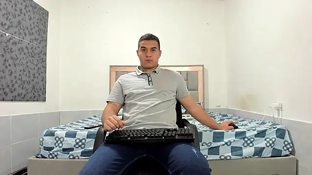 Snapshot of simookeler chatting on 01/07/26, 04:53 simookeler online show from 01/07/26, 04:53