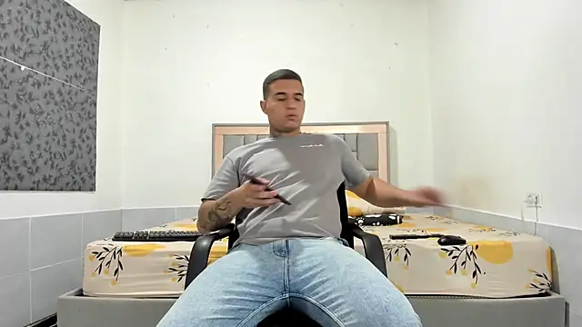 Snapshot of simookeler chatting on 01/15/26, 11:41 simookeler online show from 01/15/26, 11:41