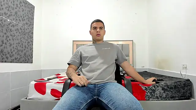 Snapshot of simookeler chatting on 03/04/26, 09:37 simookeler online show from 03/04/26, 09:37