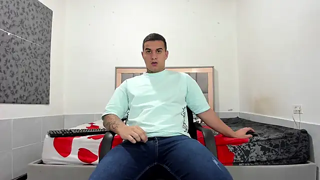 Snapshot of simookeler chatting on 03/05/26, 11:12 simookeler online show from 03/05/26, 11:12