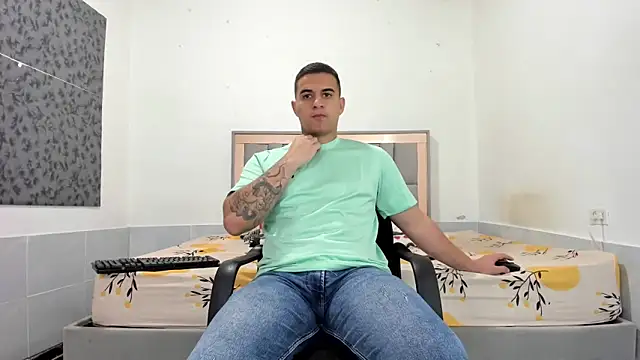 Snapshot of simookeler chatting on 03/12/26, 10:49 simookeler online show from 03/12/26, 10:49