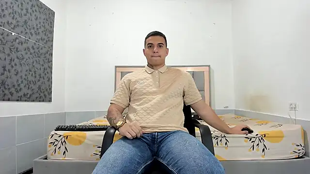 Snapshot of simookeler chatting on 03/14/26, 11:48 simookeler online show from 03/14/26, 11:48