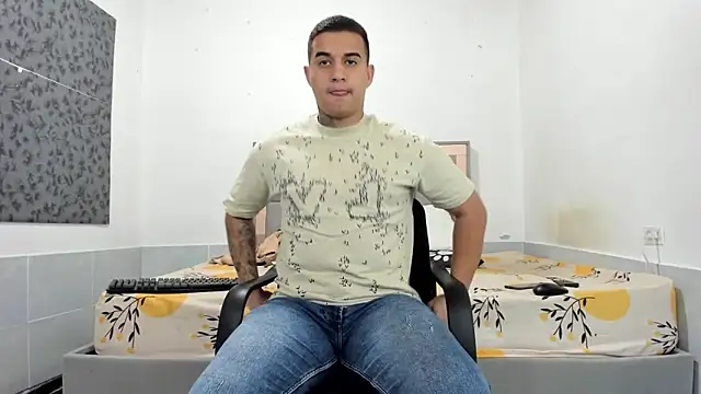 Snapshot of simookeler chatting on 03/15/26, 12:16 simookeler online show from 03/15/26, 12:16