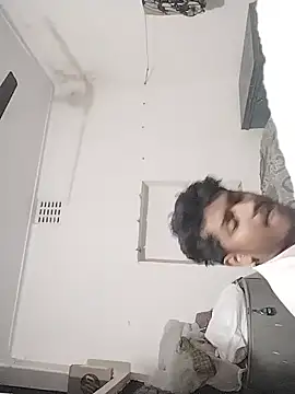 Snapshot of heartless__95 chatting on 01/15/26, 03:05 heartless 95 online show from 01/15/26, 03:05