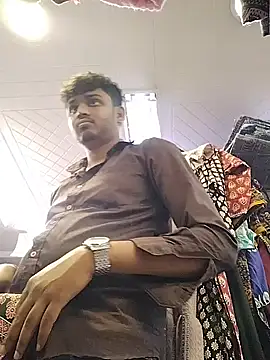 Snapshot of heartless__95 chatting on 02/04/26, 06:52 heartless 95 online show from 02/04/26, 06:52