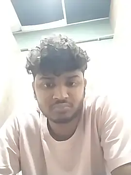 Snapshot of heartless__95 chatting on 02/20/26, 01:24 heartless 95 online show from 02/20/26, 01:24