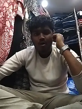 Snapshot of heartless__95 chatting on 02/28/26, 11:11 heartless 95 online show from 02/28/26, 11:11