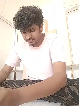 Snapshot of heartless__95 chatting on 03/23/26, 08:07 heartless 95 online show from 03/23/26, 08:07