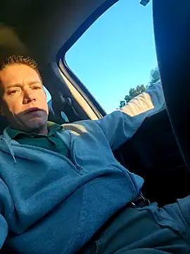 Bigtater1999 online show from 10/22/25, 11:43