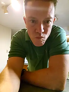 Bigtater1999 online show from 11/20/25, 10:31