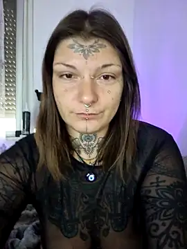 lizzardqueeen online show from 11/11/25, 05:02