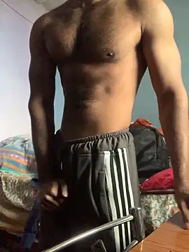 Snapshot of Vampire_xoxo chatting on 12/19/24, 07:40 Vampire xoxo online show from 12/19/24, 07:40