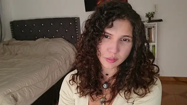 Snapshot of Sigrid- chatting on 05/31/26, 03:04 Sigrid- online show from 05/31/26, 03:04