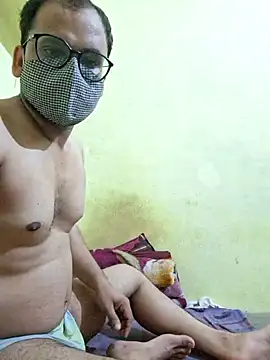 Snapshot of all_the_fun_you_want chatting on 11/11/25, 02:39 all the fun you want online show from 11/11/25, 02:39