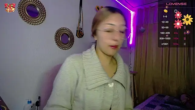 Snapshot of Soffy-brooks chatting on 12/20/24, 05:04 Soffy-brooks online show from 12/20/24, 05:04