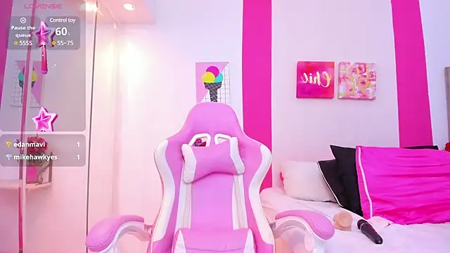 scarlette 15  online show from 03/18/25, 09:09