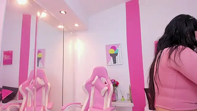 scarlette 15  online show from 03/22/25, 07:47