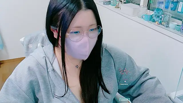 yukinko o  online show from 04/12/26, 12:10
