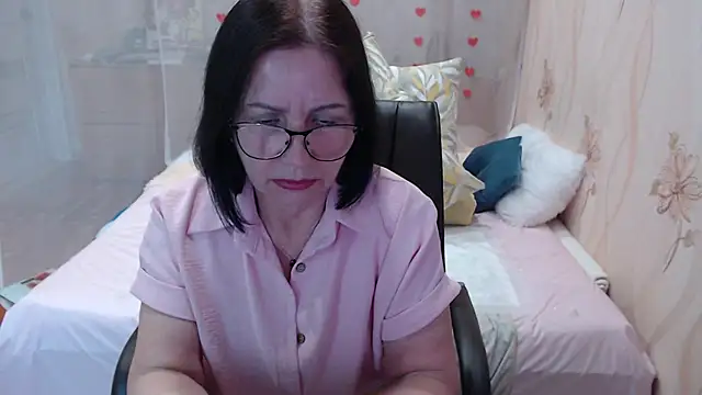 OlgaHottie online show from 11/21/25, 12:21