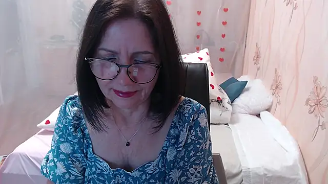 Snapshot of OlgaHottie chatting on 01/11/26, 10:59 OlgaHottie online show from 01/11/26, 10:59