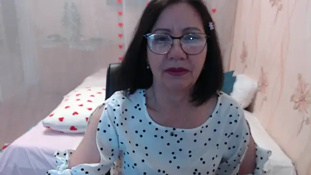 Snapshot of OlgaHottie chatting on 01/12/26, 11:32 OlgaHottie online show from 01/12/26, 11:32