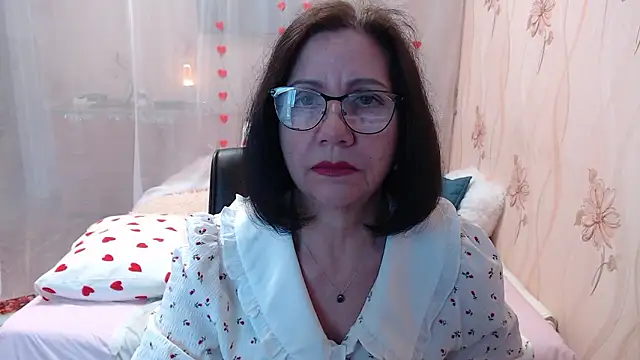 Snapshot of OlgaHottie chatting on 01/19/26, 12:14 OlgaHottie online show from 01/19/26, 12:14