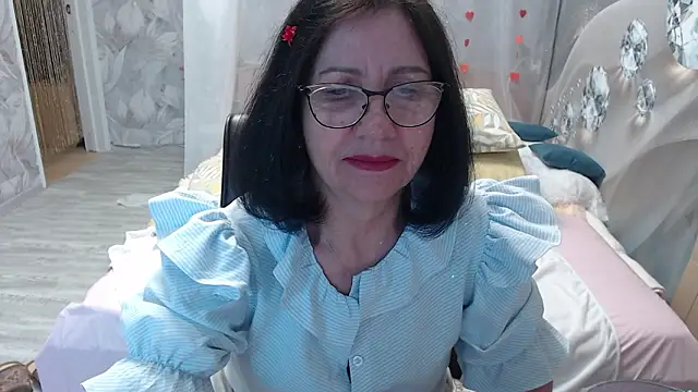Snapshot of OlgaHottie chatting on 02/26/26, 11:37 OlgaHottie online show from 02/26/26, 11:37