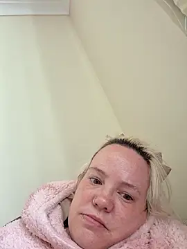 Bigbustedcurvylady online show from 05/12/26, 12:57