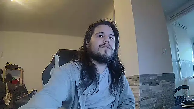 Snapshot of bananahot31 chatting on 01/14/25, 04:18 bananahot31 online show from 01/14/25, 04:18