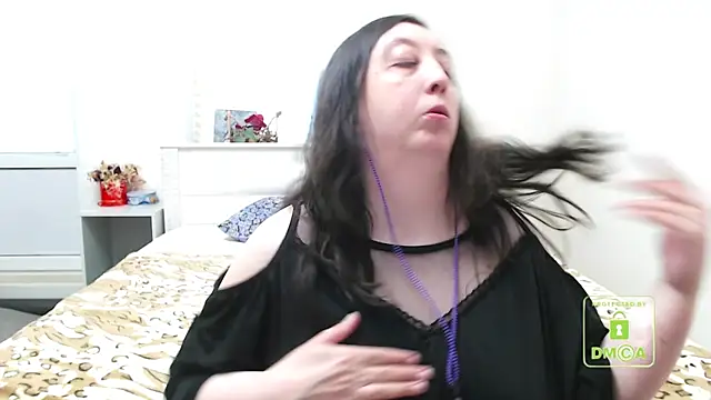 Snapshot of cute_and_hot chatting on 02/17/25, 12:59 cute and hot online show from 02/17/25, 12:59