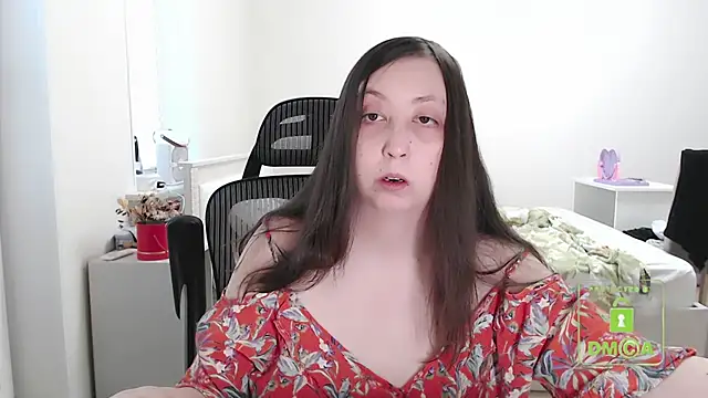 Snapshot of cute_and_hot chatting on 09/28/25, 02:00 cute and hot online show from 09/28/25, 02:00