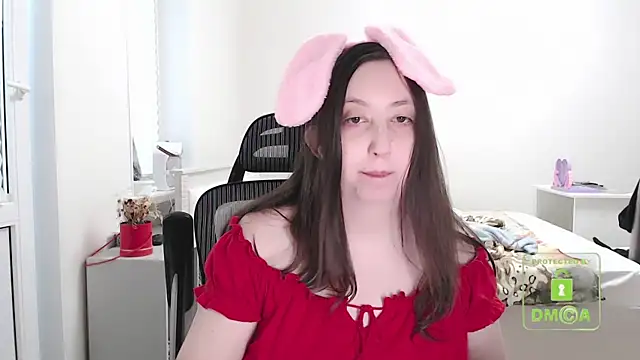 Snapshot of cute_and_hot chatting on 10/10/25, 09:30 cute and hot online show from 10/10/25, 09:30