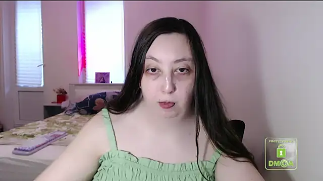 Snapshot of cute_and_hot chatting on 11/05/25, 12:49 cute and hot online show from 11/05/25, 12:49