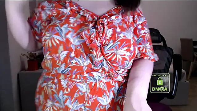 Snapshot of cute_and_hot chatting on 11/27/25, 04:09 cute and hot online show from 11/27/25, 04:09