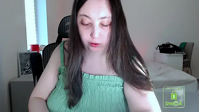 cute and hot online show from 04/25/26, 02:03