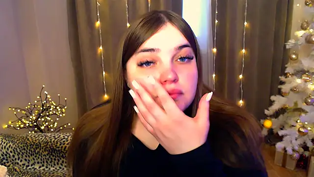 Snapshot of Emaaa_ua chatting on 12/07/24, 06:21 Emaaa ua online show from 12/07/24, 06:21