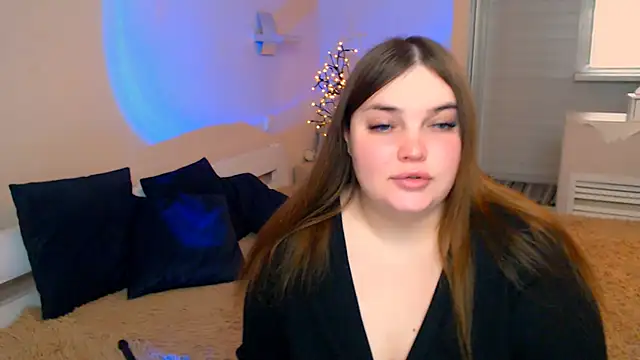 Snapshot of Emaaa_ua chatting on 01/17/25, 11:49 Emaaa ua online show from 01/17/25, 11:49