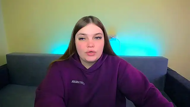 Snapshot of Emaaa_ua chatting on 02/14/25, 07:49 Emaaa ua online show from 02/14/25, 07:49