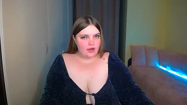 Snapshot of Emaaa_ua chatting on 02/24/25, 02:48 Emaaa ua online show from 02/24/25, 02:48