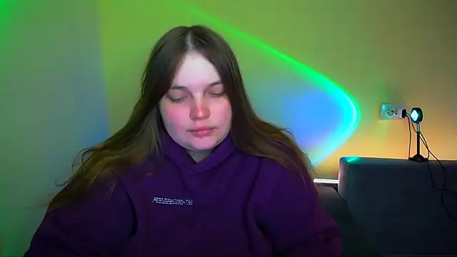 Snapshot of Emaaa_ua chatting on 09/29/25, 05:01 Emaaa ua online show from 09/29/25, 05:01