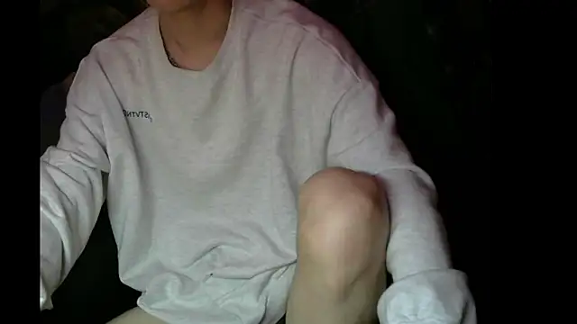 Snapshot of Ray175oo chatting on 03/16/25, 04:34 Ray175oo online show from 03/16/25, 04:34