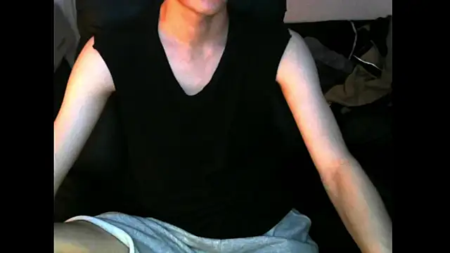 Snapshot of Ray175oo chatting on 11/17/25, 05:30 Ray175oo online show from 11/17/25, 05:30