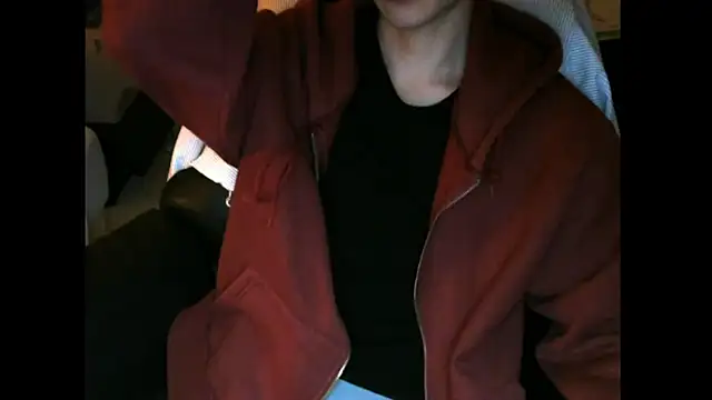 Snapshot of Ray175oo chatting on 01/07/26, 05:04 Ray175oo online show from 01/07/26, 05:04