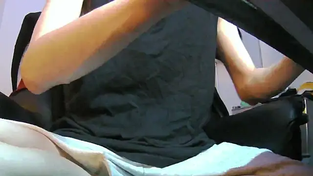 Snapshot of Ray175oo chatting on 02/20/26, 07:47 Ray175oo online show from 02/20/26, 07:47