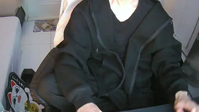 Snapshot of Ray175oo chatting on 03/10/26, 05:29 Ray175oo online show from 03/10/26, 05:29